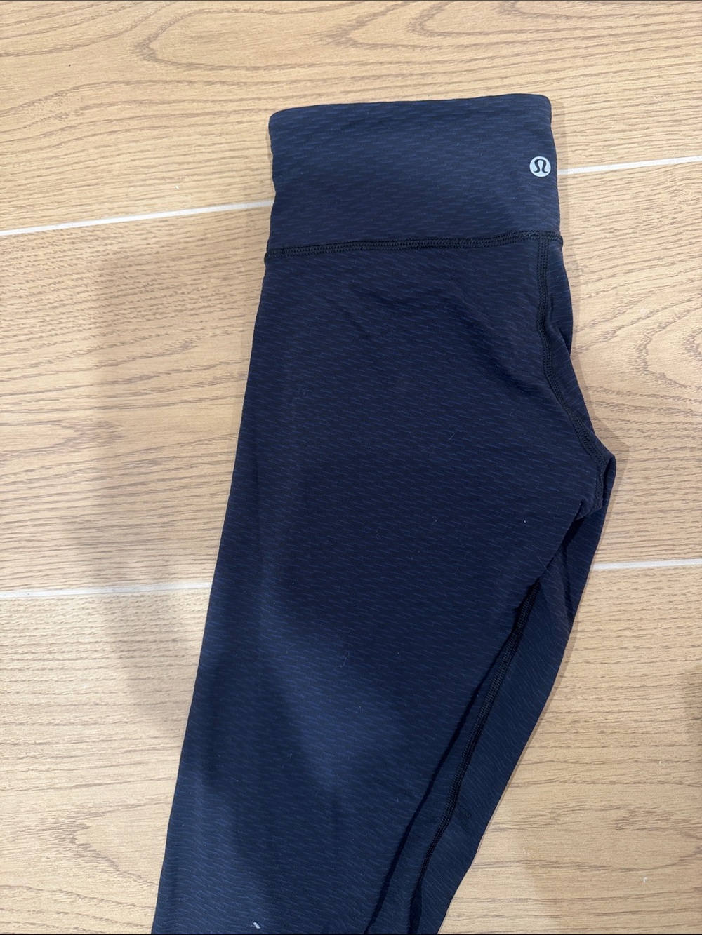 Lululemon Black and Blue Textured High-Rise Active Leggings